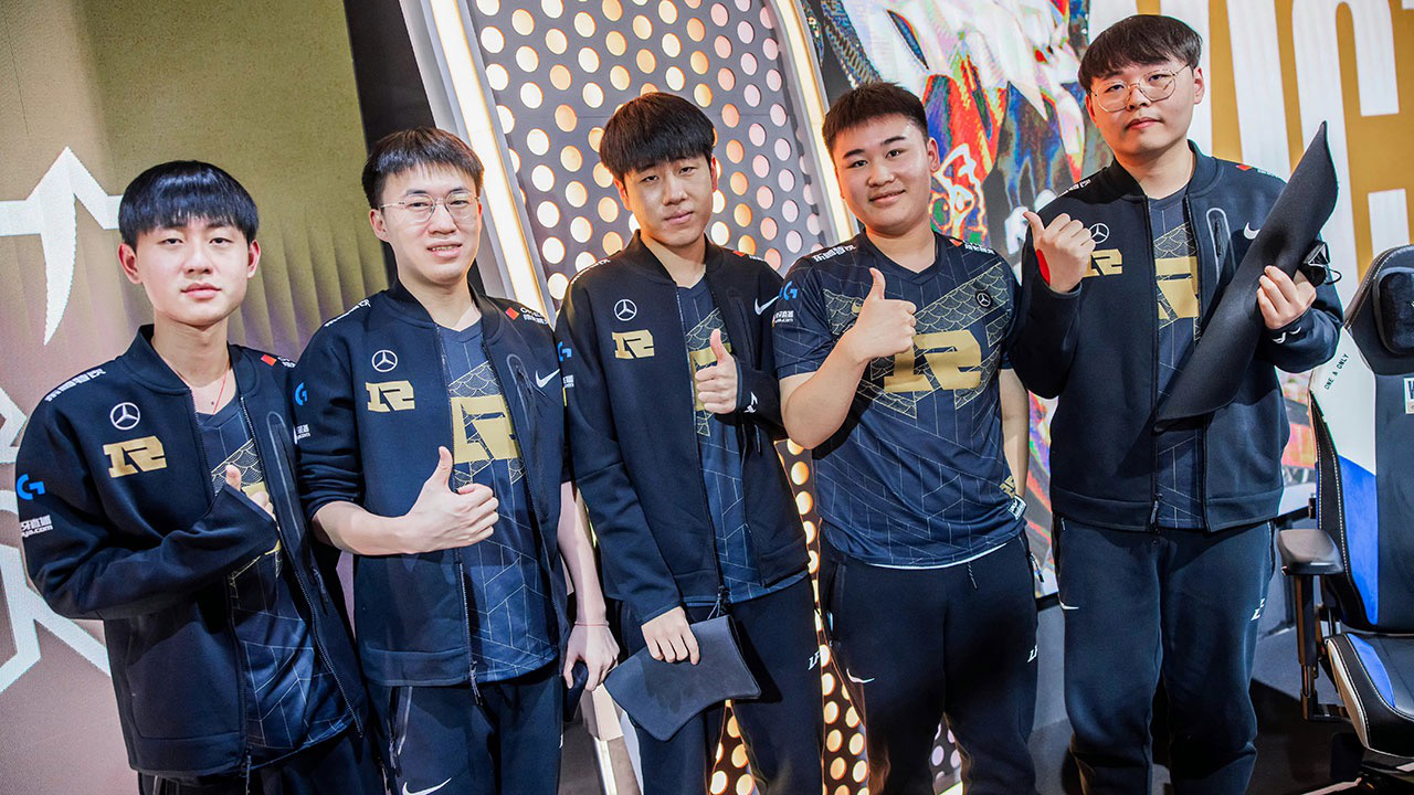 FPX横扫NS，Crisp线上压制力十足宿敌对决入围赛，锁定晋级资格